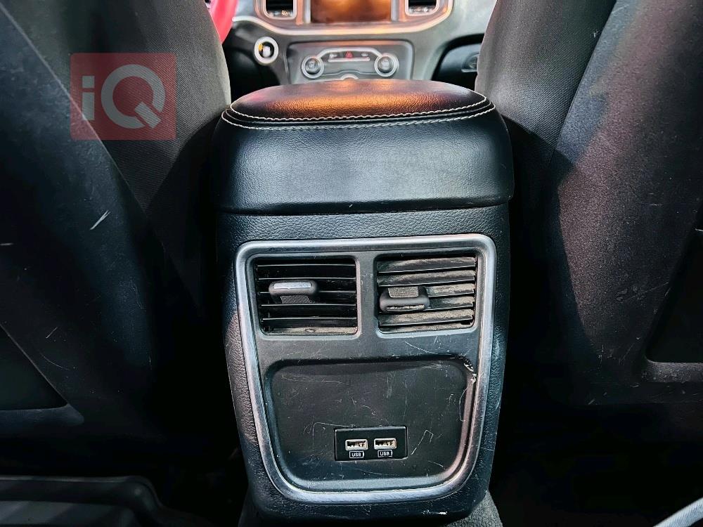 دودج تشارجر